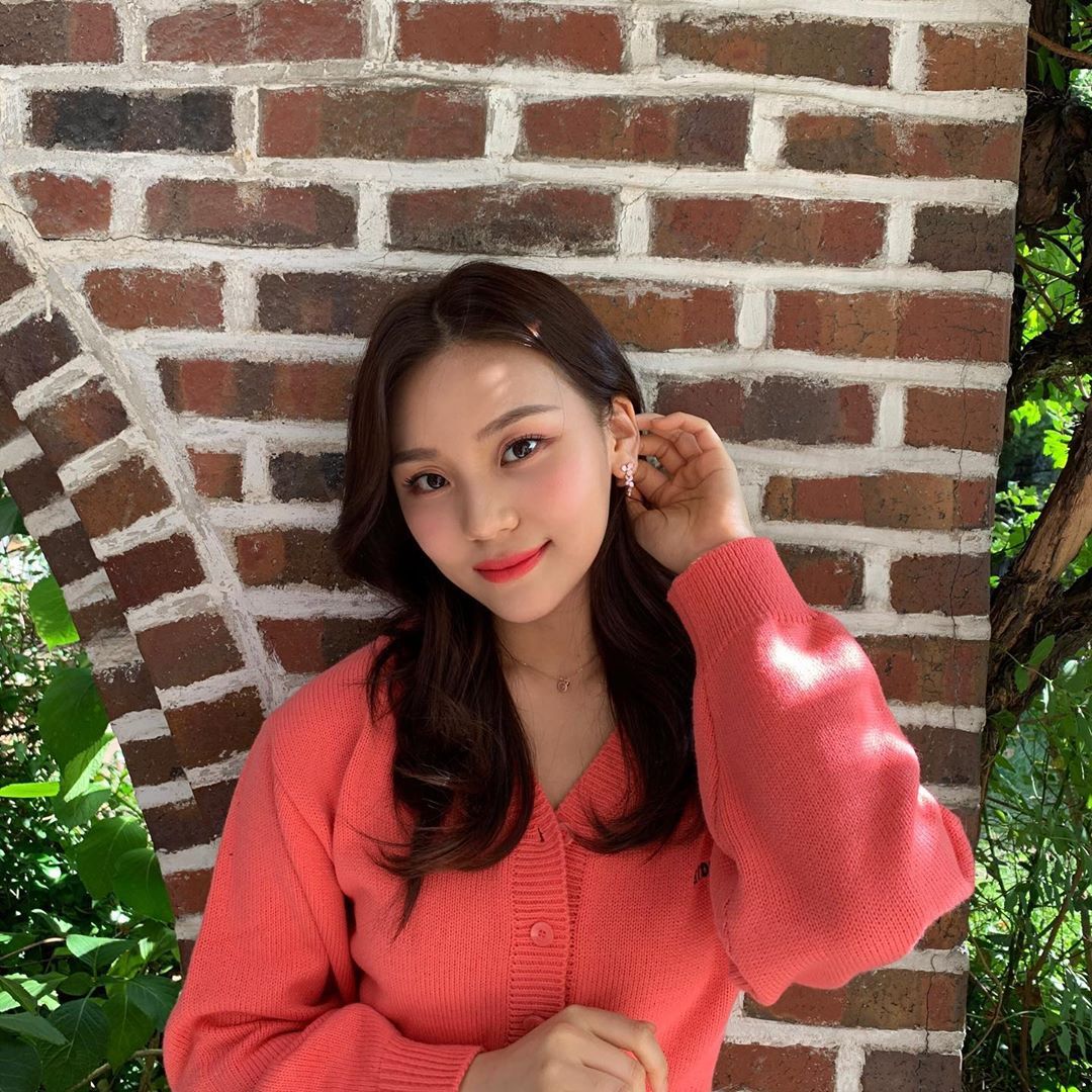 오늘자 여자친구 엄지 인스타
