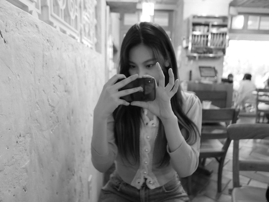 #여자친구 엄지.insta