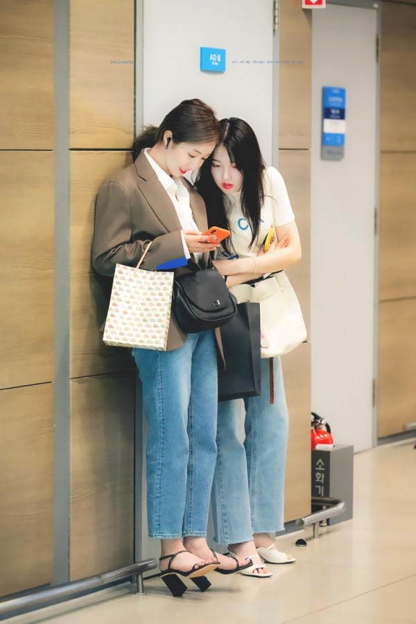 공항대기...여자친구 예린 신비