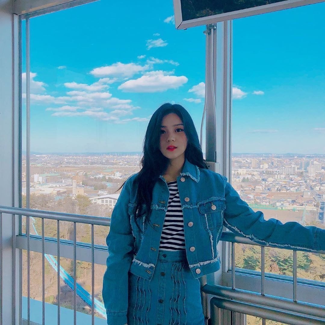 오늘 새로 개설된 여자친구 엄지 insta