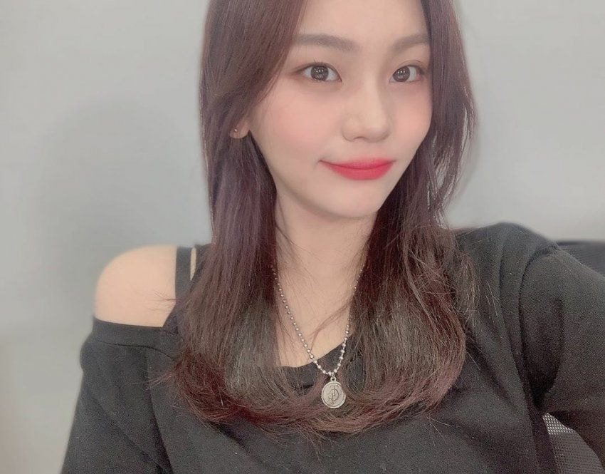 여자친구 엄지.insta