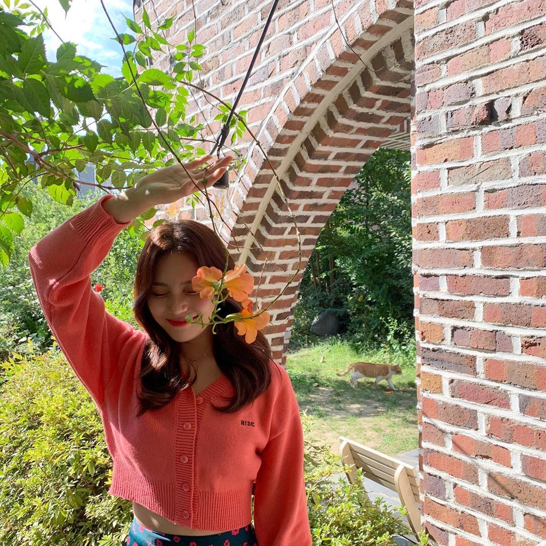 오늘자 여자친구 엄지 인스타