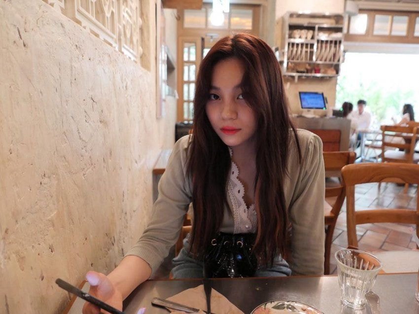 #여자친구 엄지.insta
