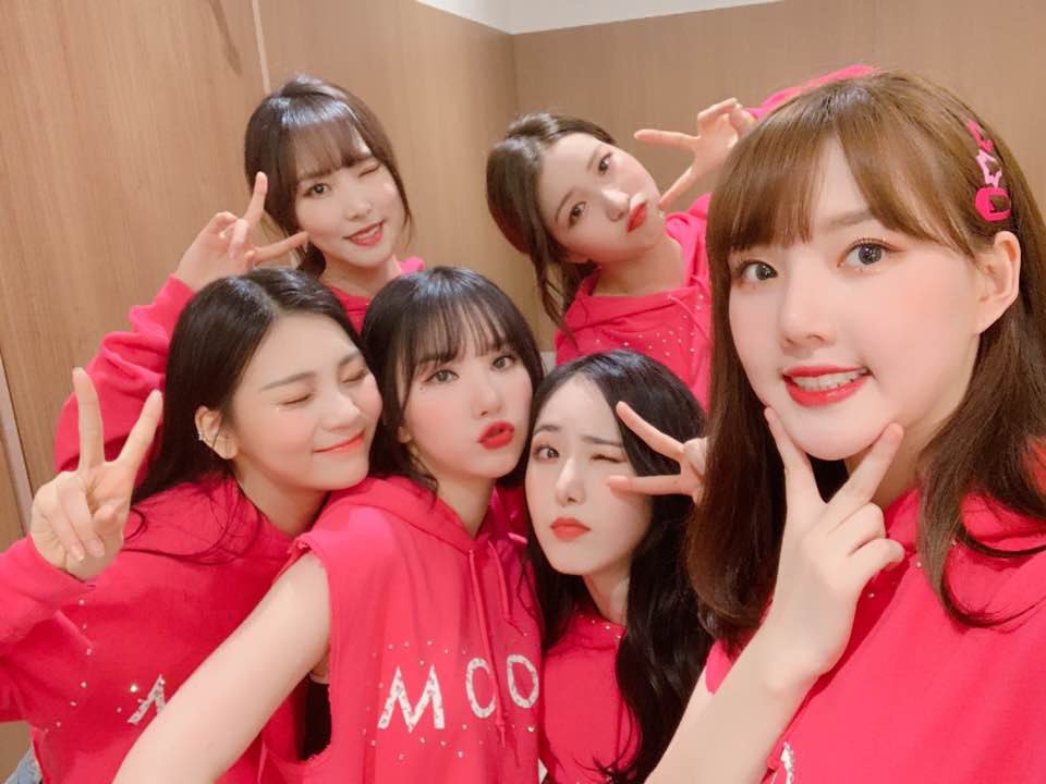일본 오사카 콘서트 마친 여자친구