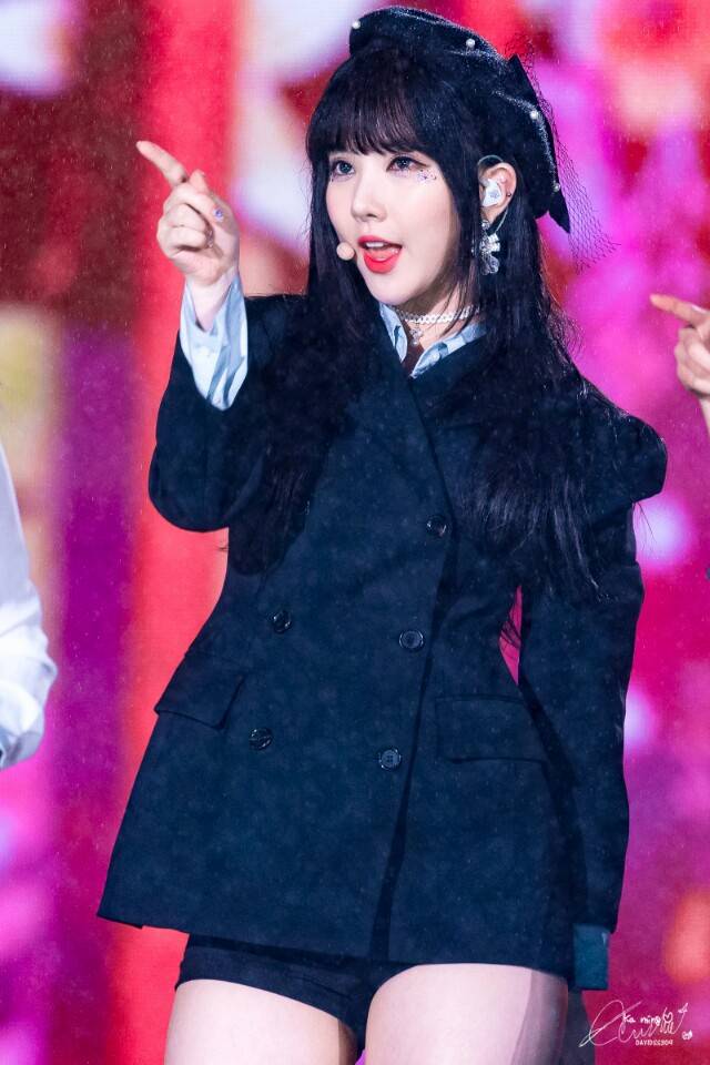 너무 매력적인 은하