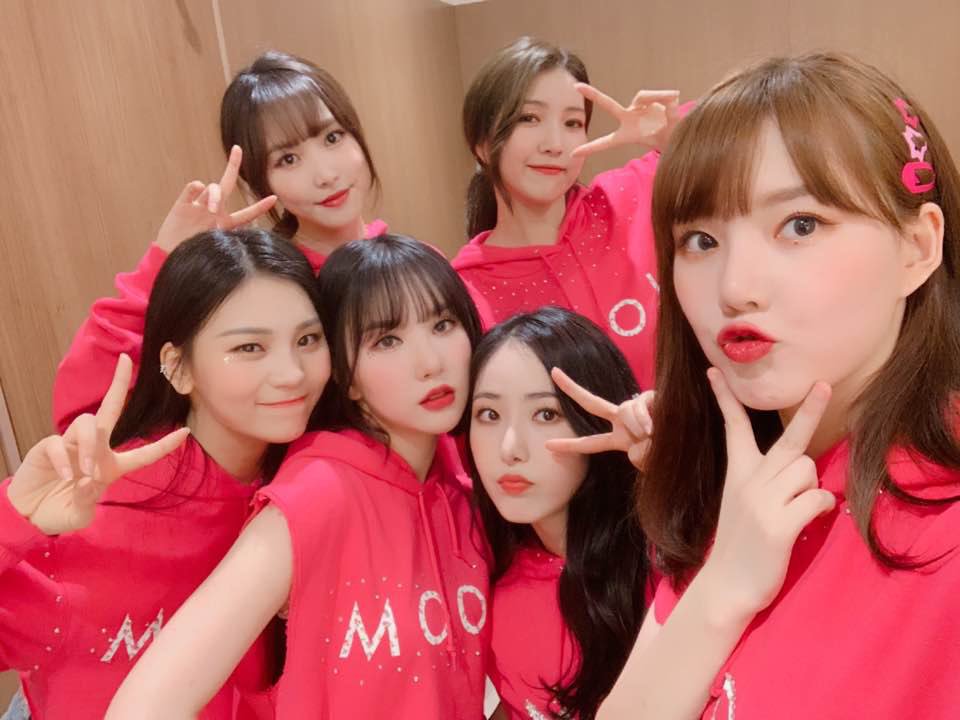 일본 오사카 콘서트 마친 여자친구