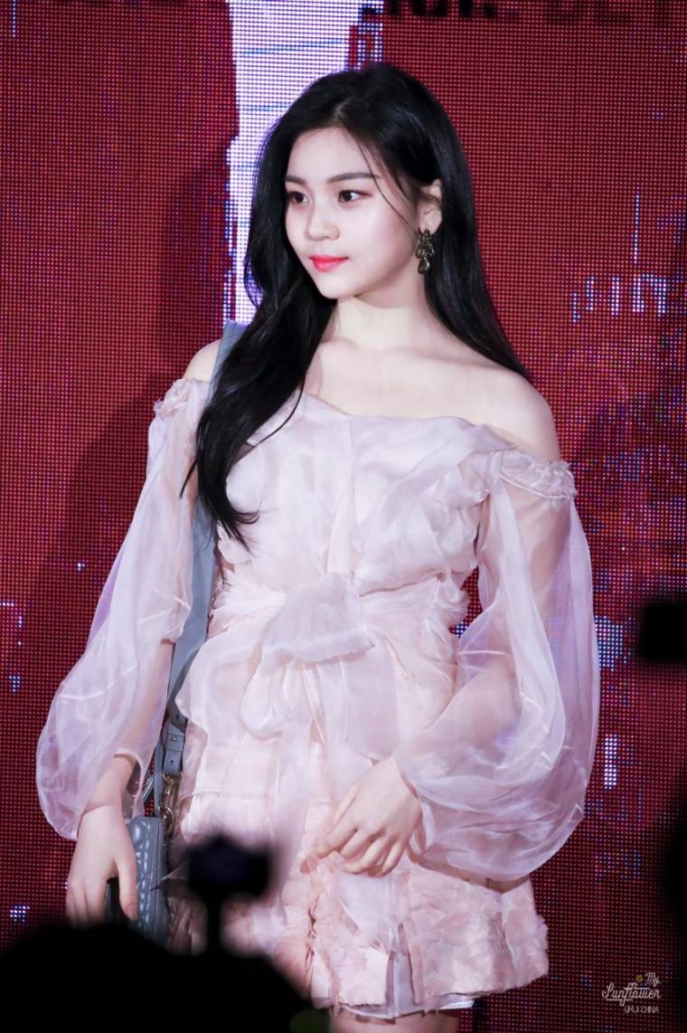 리즈 갱신중인 #여자친구 #엄지