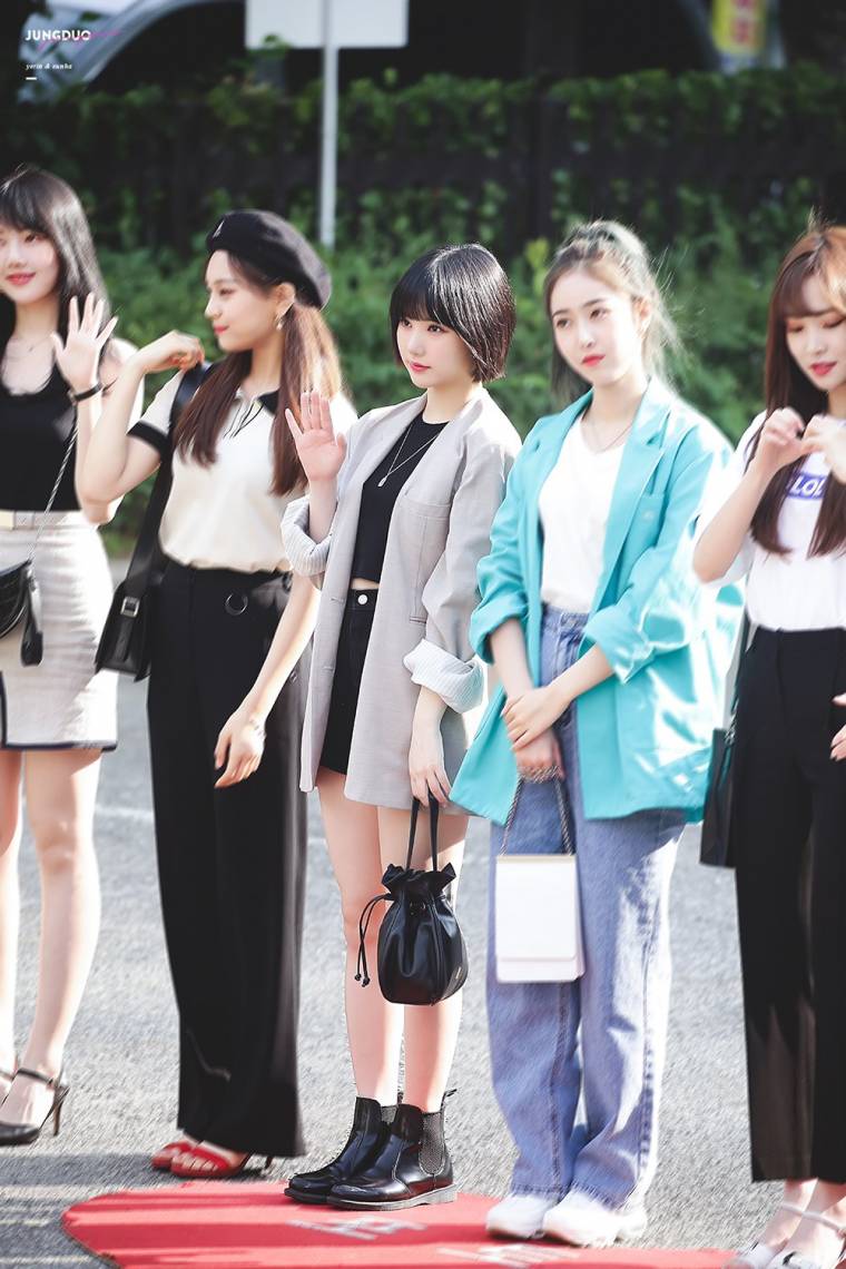 출근길 #여자친구 #예린 #은하.jpg