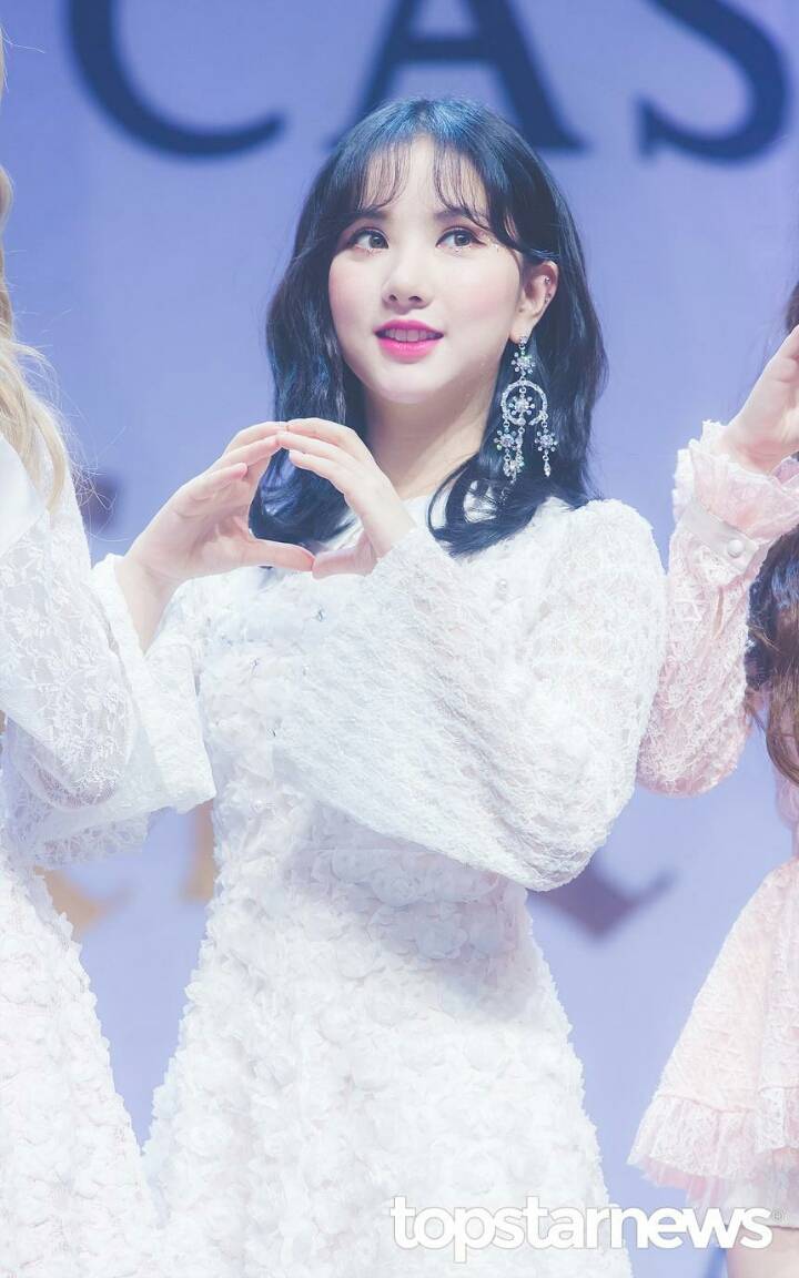 190114 여자친구 쇼케이스 현장.jpg