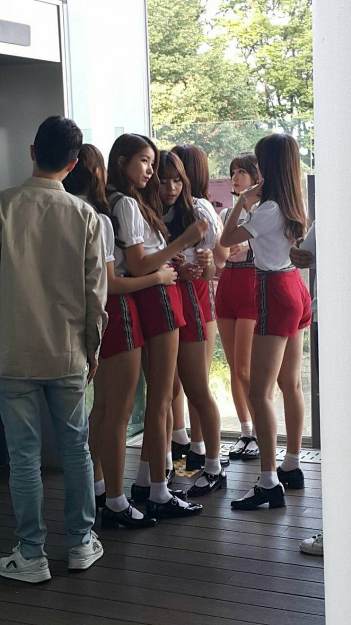 평균 신장 약 167cm[#여자친구].jpgif