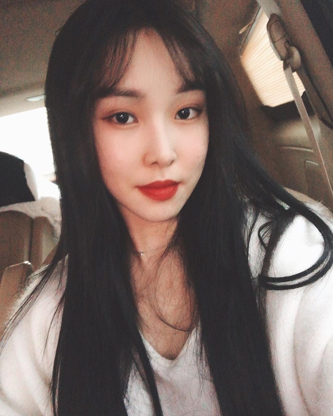 여자친구 유주 인스타그램.jpg