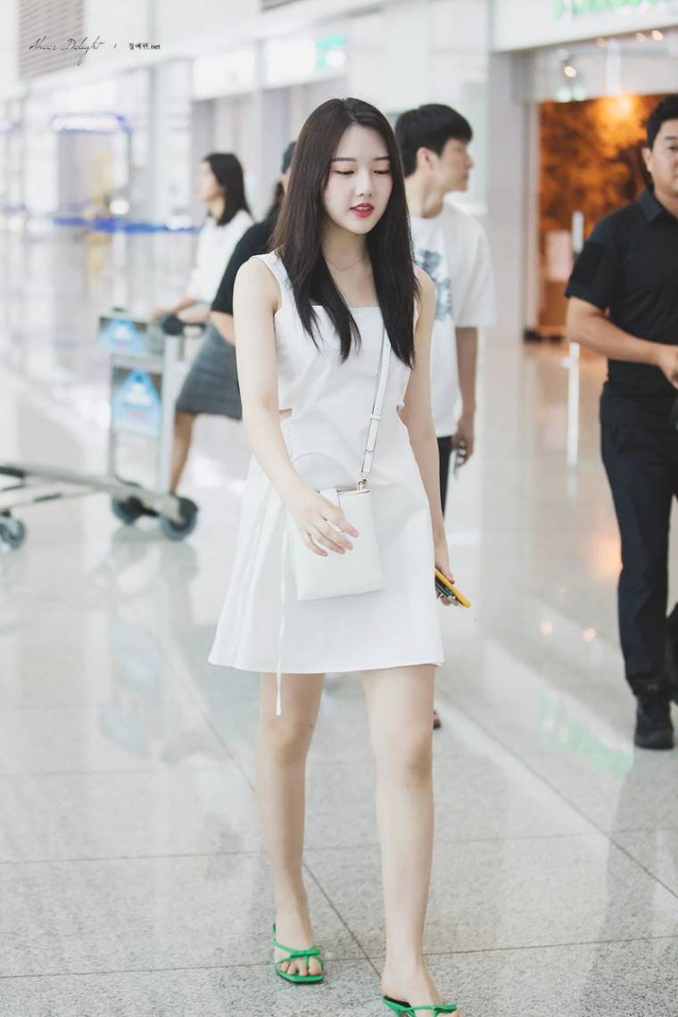 출국하는..여자친구 예린.jpg by Sheer Delight