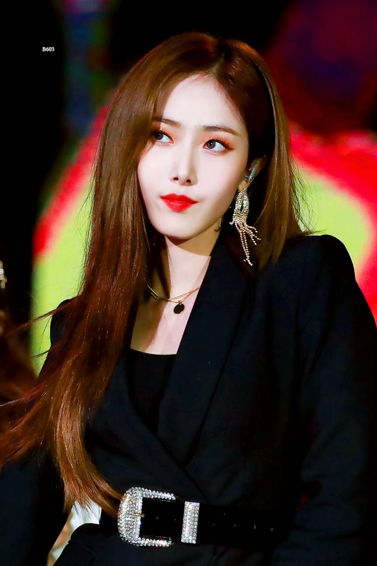 블랙 신비.jpg