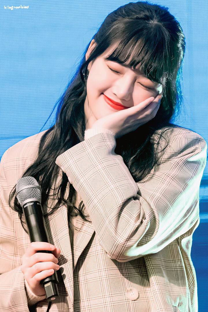 추운 저녁..여자친구 예린 by 투덜이픽