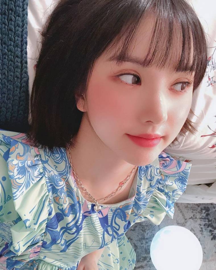 #여자친구 은하.insta