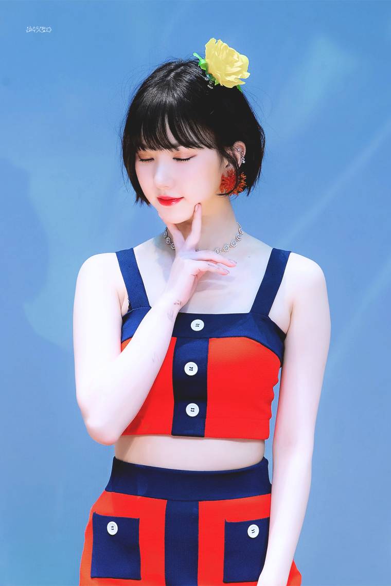 점심엔.. 여자친구 은하 by 은하수닷컴