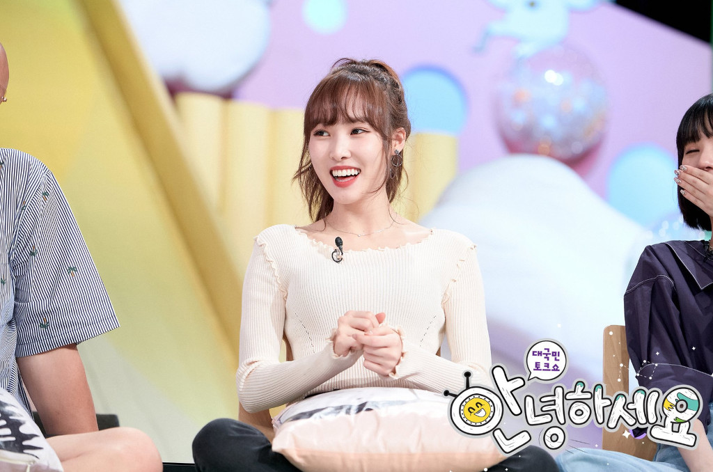 오늘 안녕하세요 #여자친구 #은하 #유주.jpg