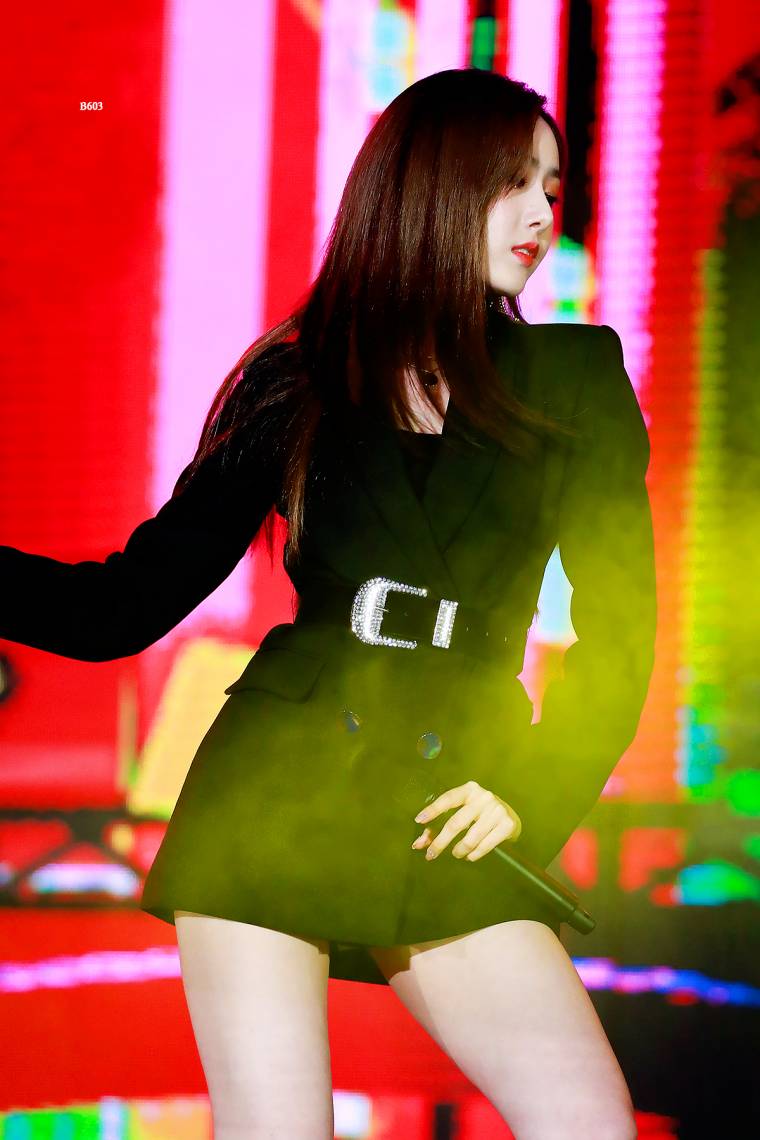 블랙 신비.jpg