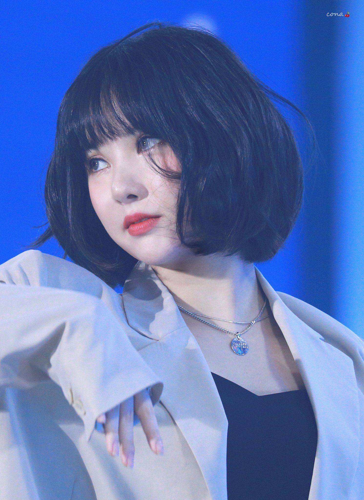 주말...여자친구 은하.jpgif