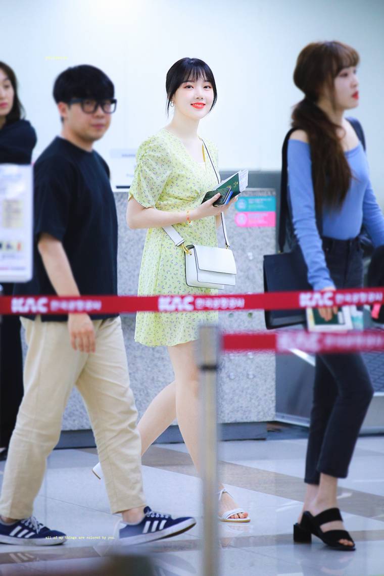 공항에서.. #여자친구 #예린 by yellowrin