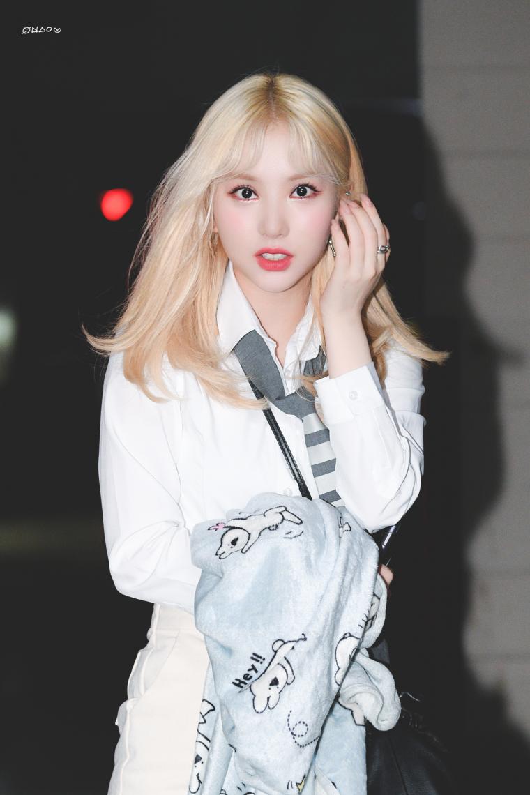 출근길?퇴근길? #여자친구 소원 은하 by 헌법소원