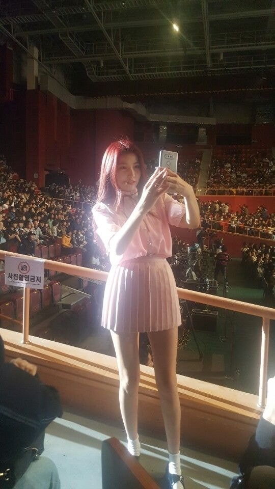 다리 진짜진짜 긴 #여자친구 소원