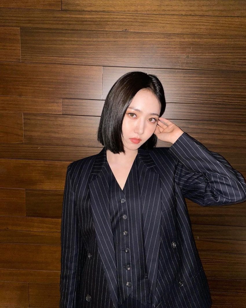 오늘자 여자친구 신비 인스타
