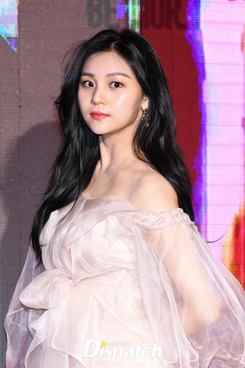 여신 포스 #여자친구 엄지