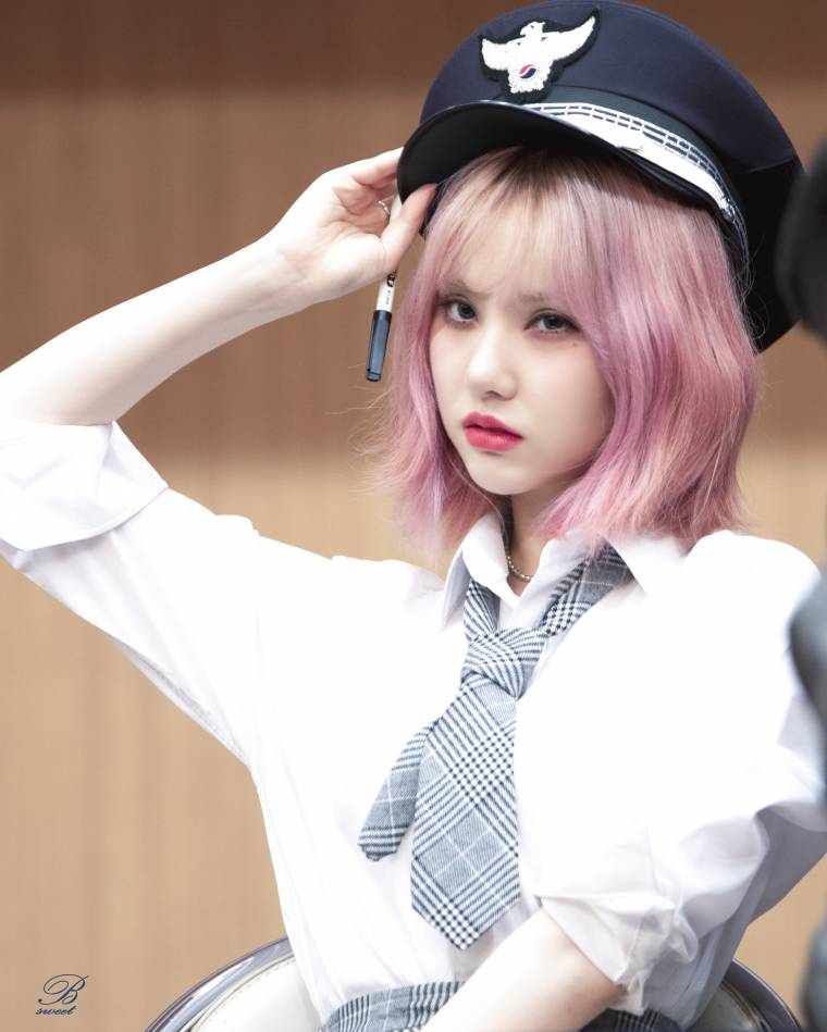 귀여움과 섹시함을 모두 가지고 있는 #여자친구 #은하 by SWEET B