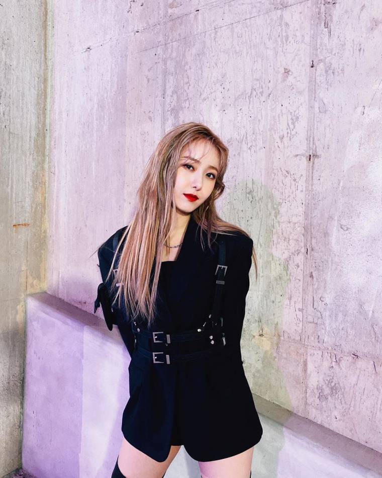 #여자친구 블랙 신비.insta