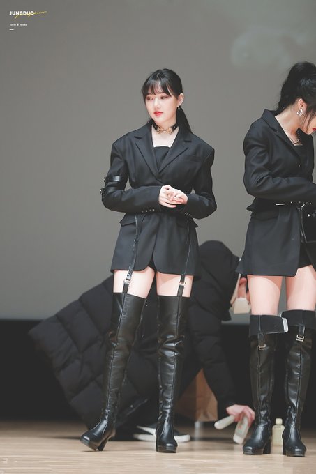팬미팅현장.. 블랙 #여자친구 예린 은하 by 정듀오
