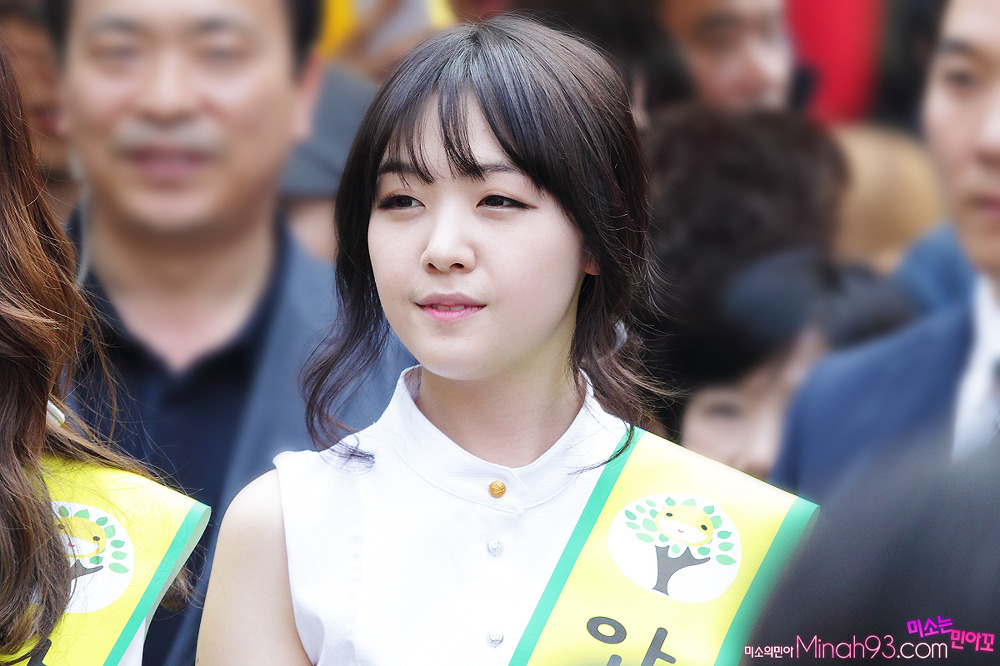 130507 민아 서현역 사회악근절캠페인 by 미소는민아꼬