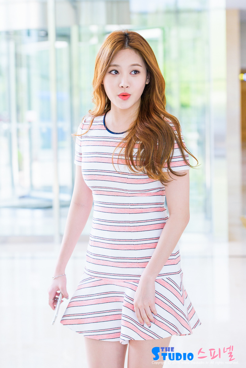 걸스데이 유라 직찍 - 150430 K-GIRLS DAY 홍보대사 위촉식 출근길 by 스피넬