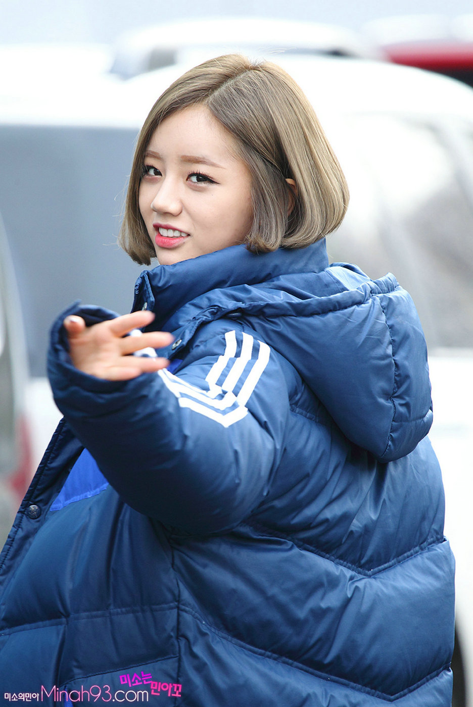 소진,혜리(걸스데이) - 131216 스타킹녹화 출근길 직찍
