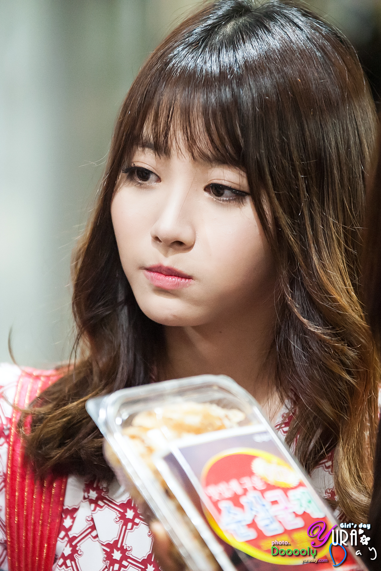 걸스데이 유라 직찍 - 131104 양양 전통시장 by 둘리