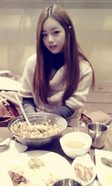 혜리, 지난해 토니안 식당 방문 사진?