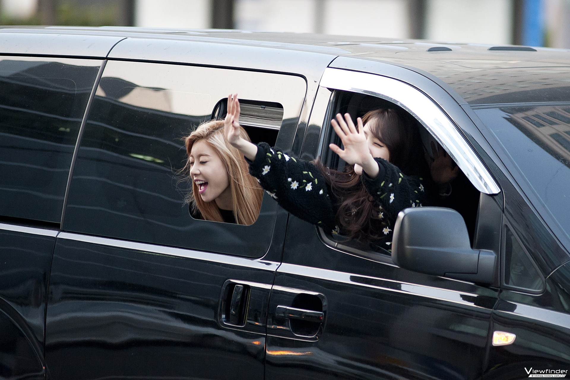 걸스데이 민아 직찍 - 140105 인기가요 퇴근길 by 둘리