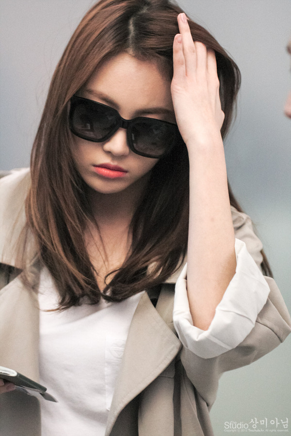 걸스데이(Girl's Day) 유라 직찍 - 140411 인천공항 출국