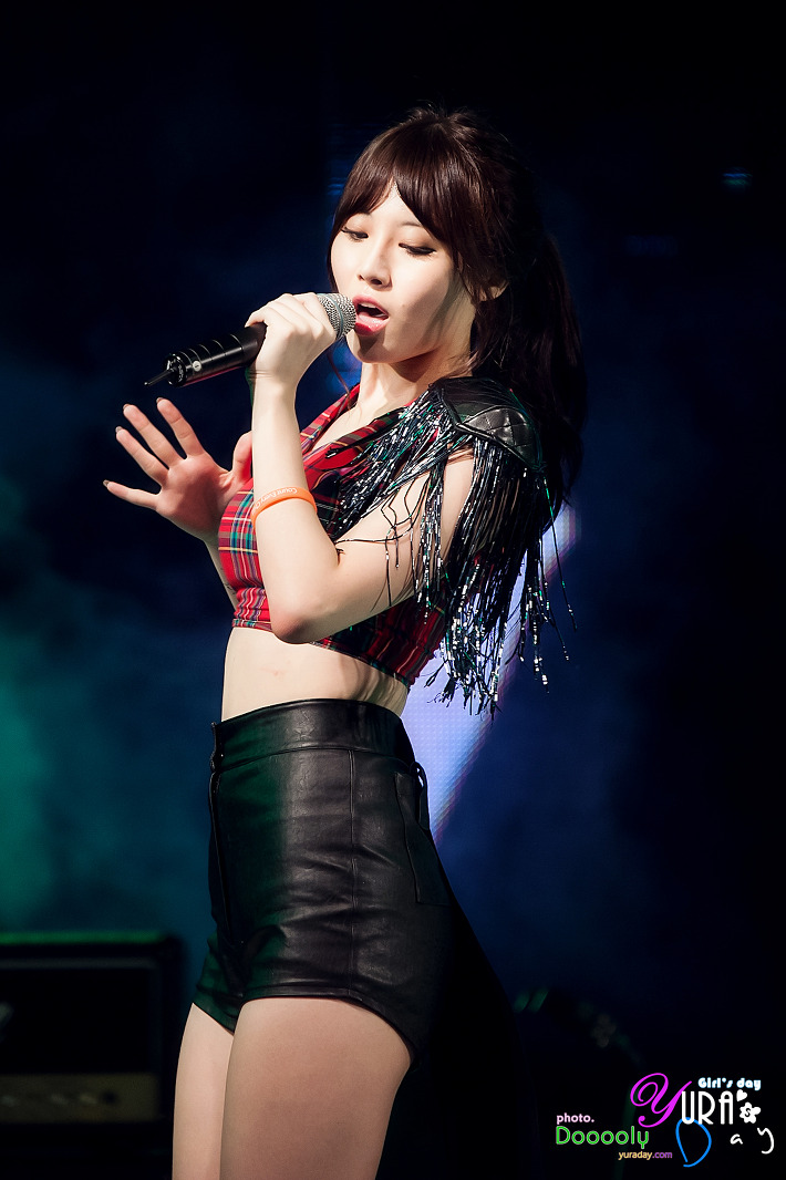걸스데이 유라 직찍 - 130824 평택 락 페스티벌 축하공연 by 둘리
