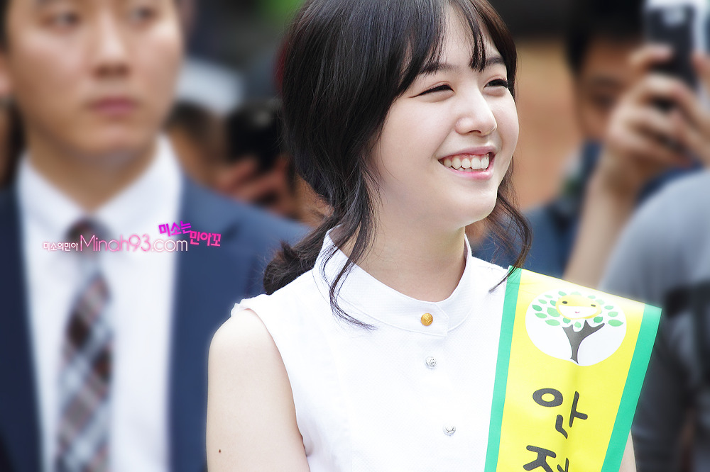 130507 민아 서현역 사회악근절캠페인 by 미소는민아꼬