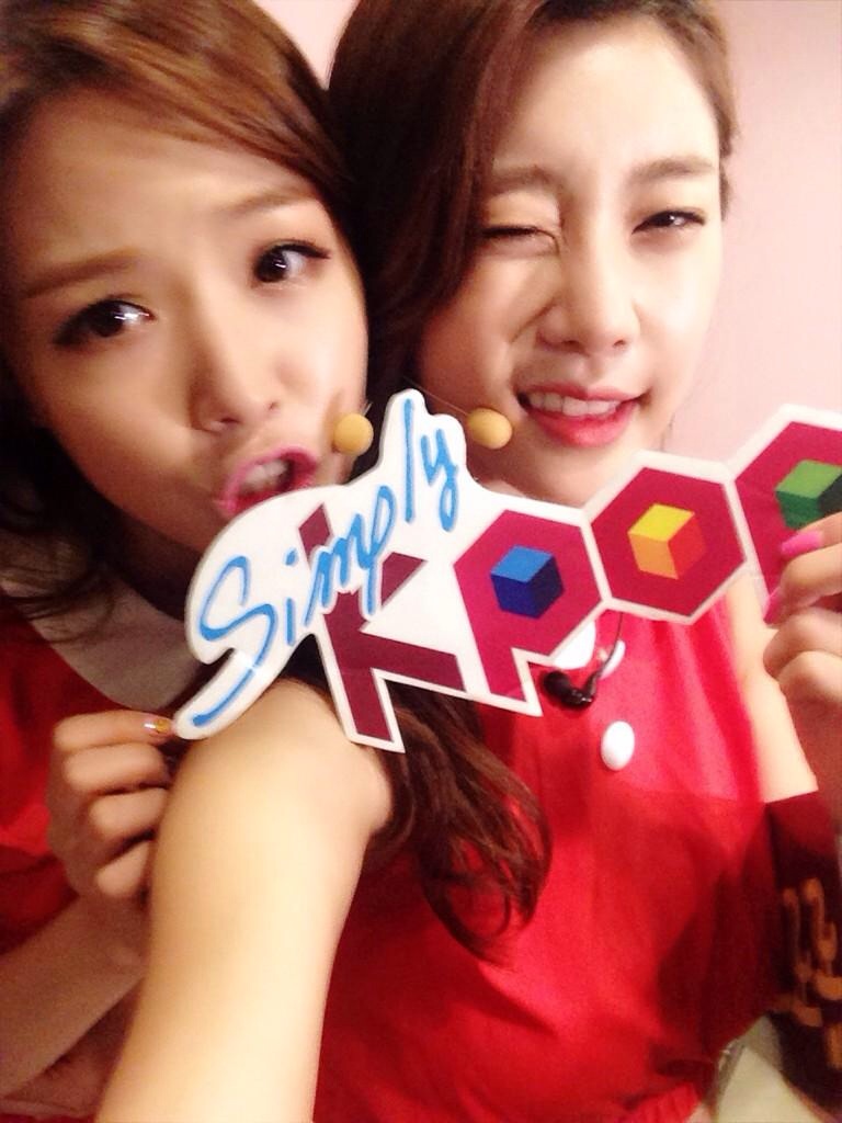 심플리케이팝 트위터 - 걸스데이 민아&소진 ^^