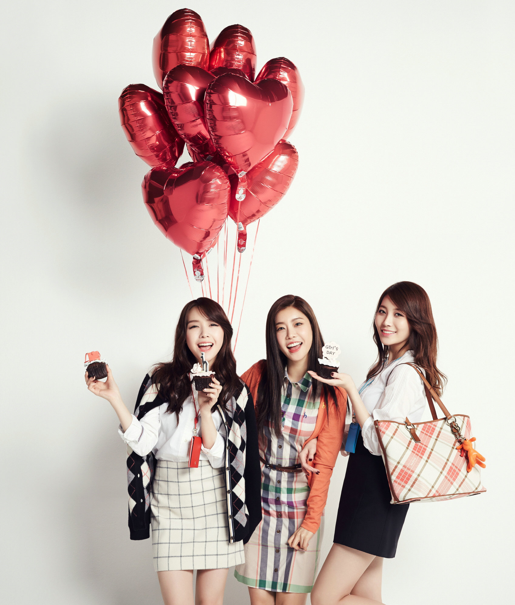 걸스데이 헤지스 화보 스캔본.jpg