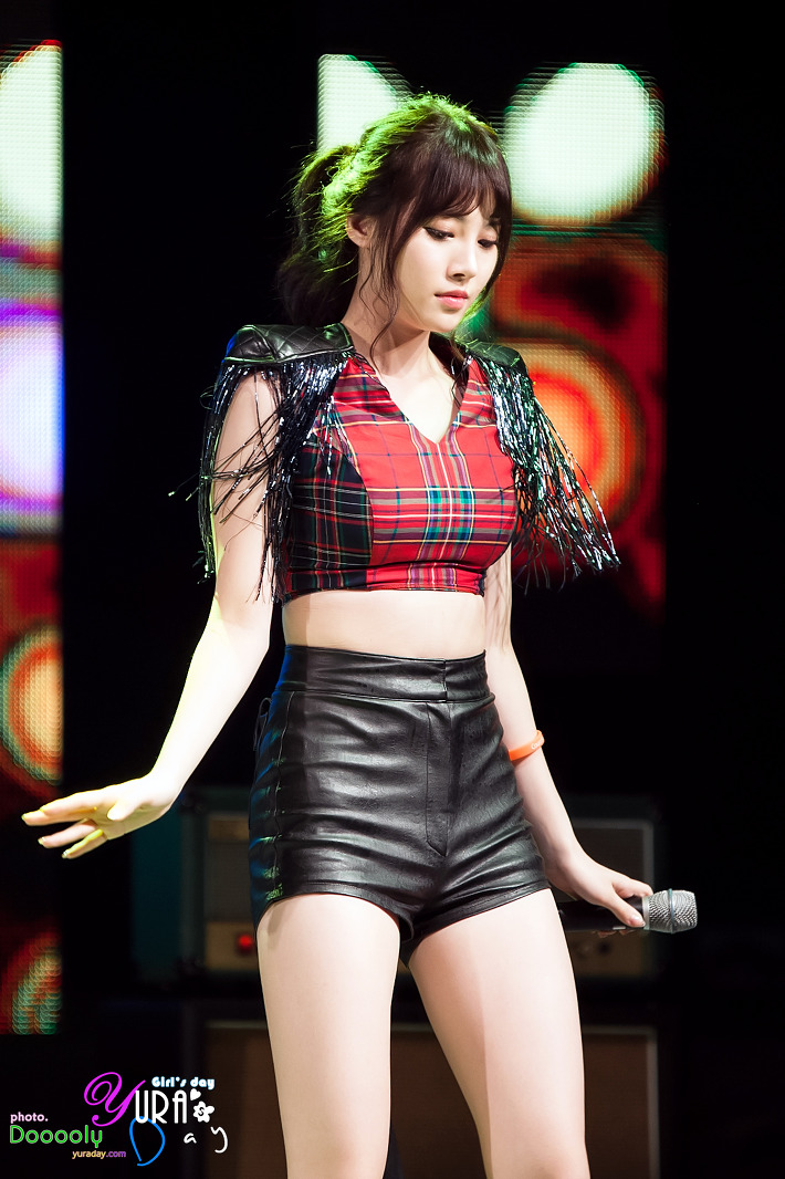 걸스데이 유라 직찍 - 130824 평택 락 페스티벌 축하공연 by 둘리