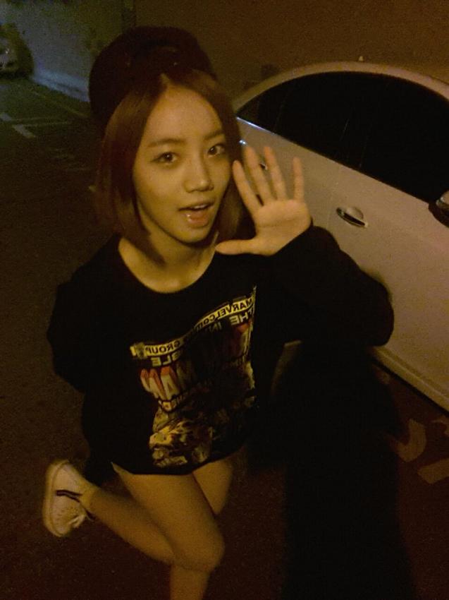 걸스데이 혜리 130917 트위터 - 오랜만에 동생이랑 산책나왔지롱~~~~