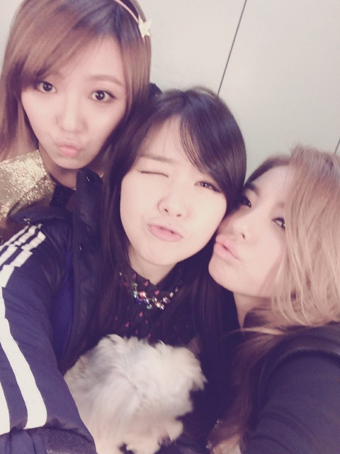 민아&에일리 셀카~.JPG (민아 트윗 업뎃)