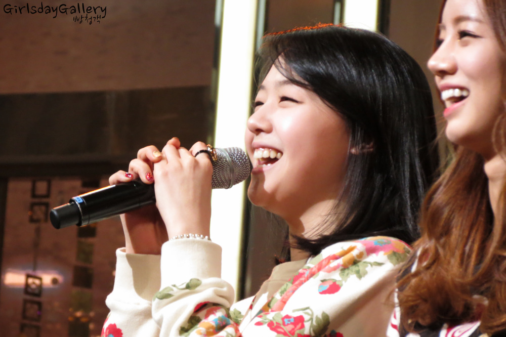 걸스데이 직찍 ::  130313 개그투나잇 커튼콜 by 빵청객