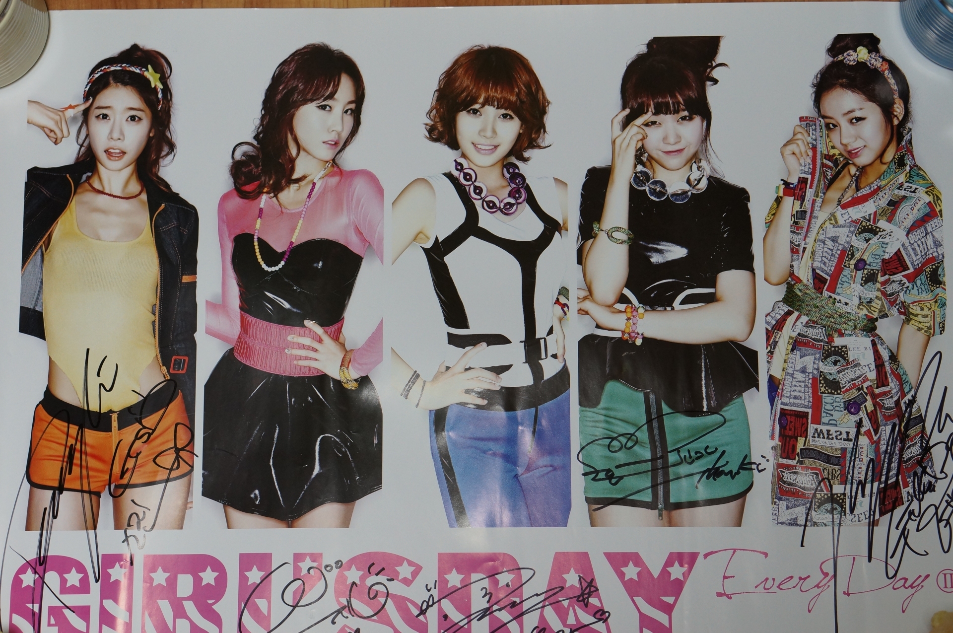 [고화질] 걸스데이 모든멤버 친필싸인.jpg - [GIRL'S DAY] EVERYDAY 2 (Oh! My God)
