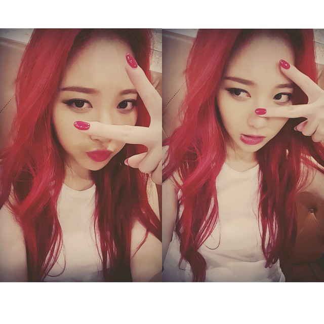 유라(걸스데이) 150702 인스타그램 - 모든게 빨간색~