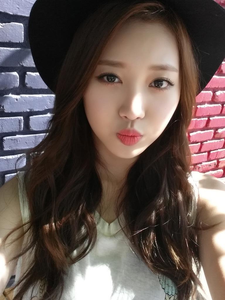 걸스데이 유라 트위터 - 자켓사진 찍은날 사진 공개 ♡
