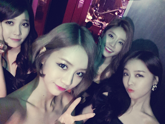 걸스데이 혜리 131227 트위터 - 걸스데이 드디어 가요대축제 왔습니다아~~~~^^